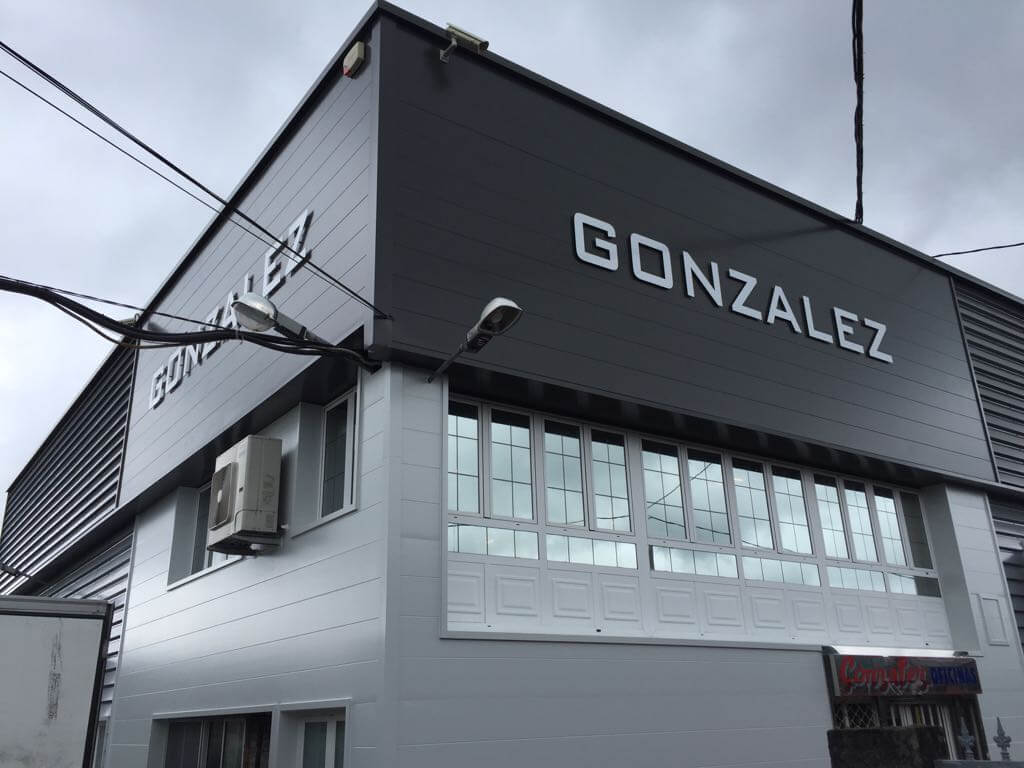 Primera imagen fachada González